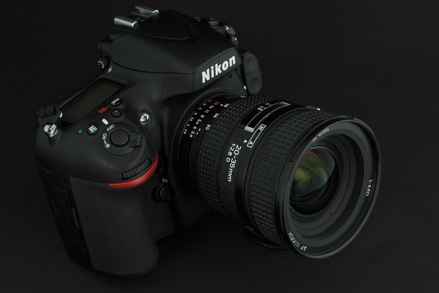 スーパーセール半額 Nikon ニコン AF NIKKOR 20-35mm F2.8D